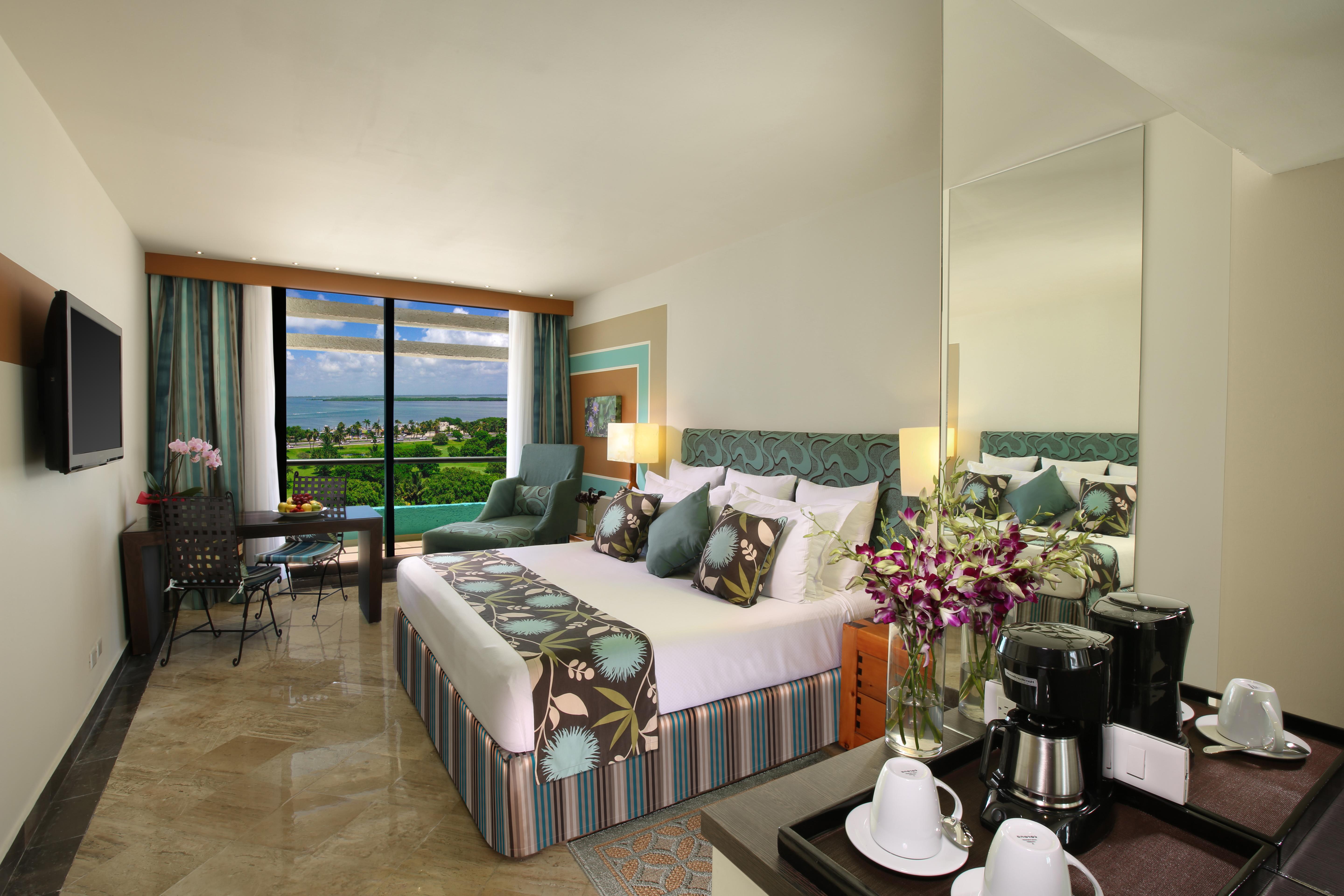 The Pyramid Cancun By Oasis Exteriér fotografie A room at the Hard Rock Hotel