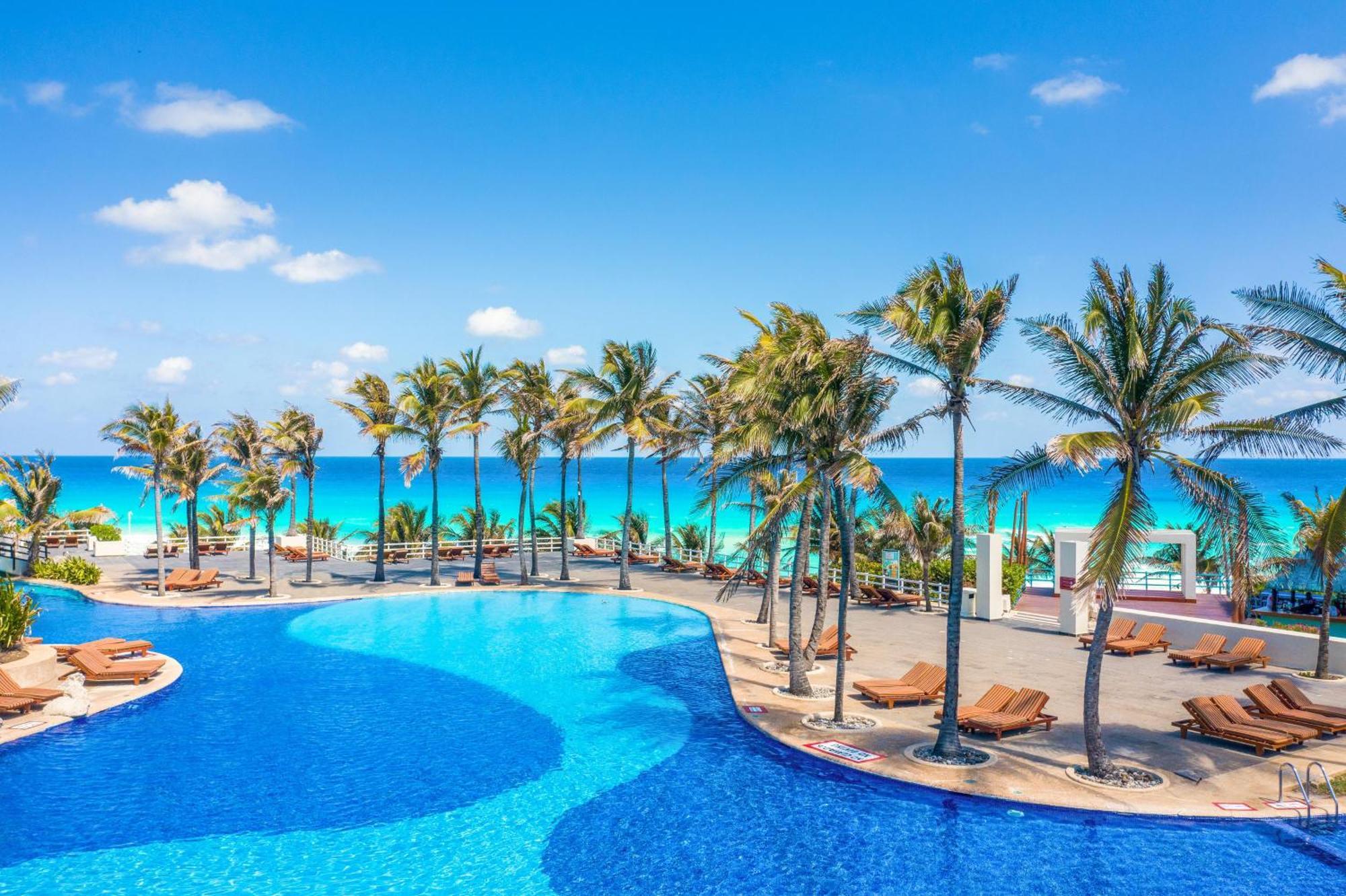The Pyramid Cancun By Oasis Exteriér fotografie Cancún